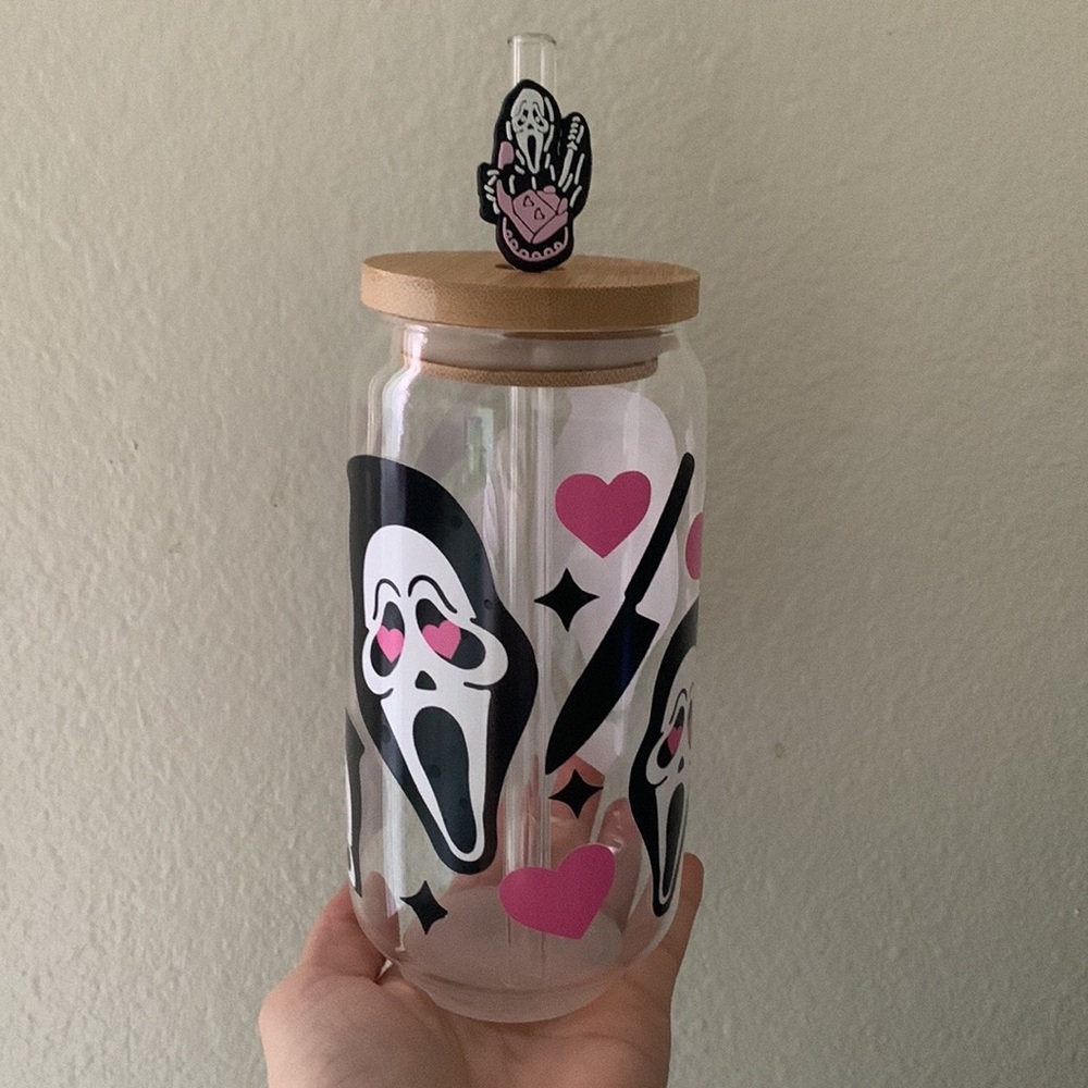 Scream ghostface 16oz glass cup with lid, straw and topper